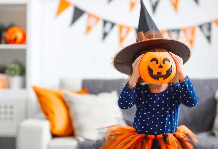 30 забавных хэллоуинских шуток для детей