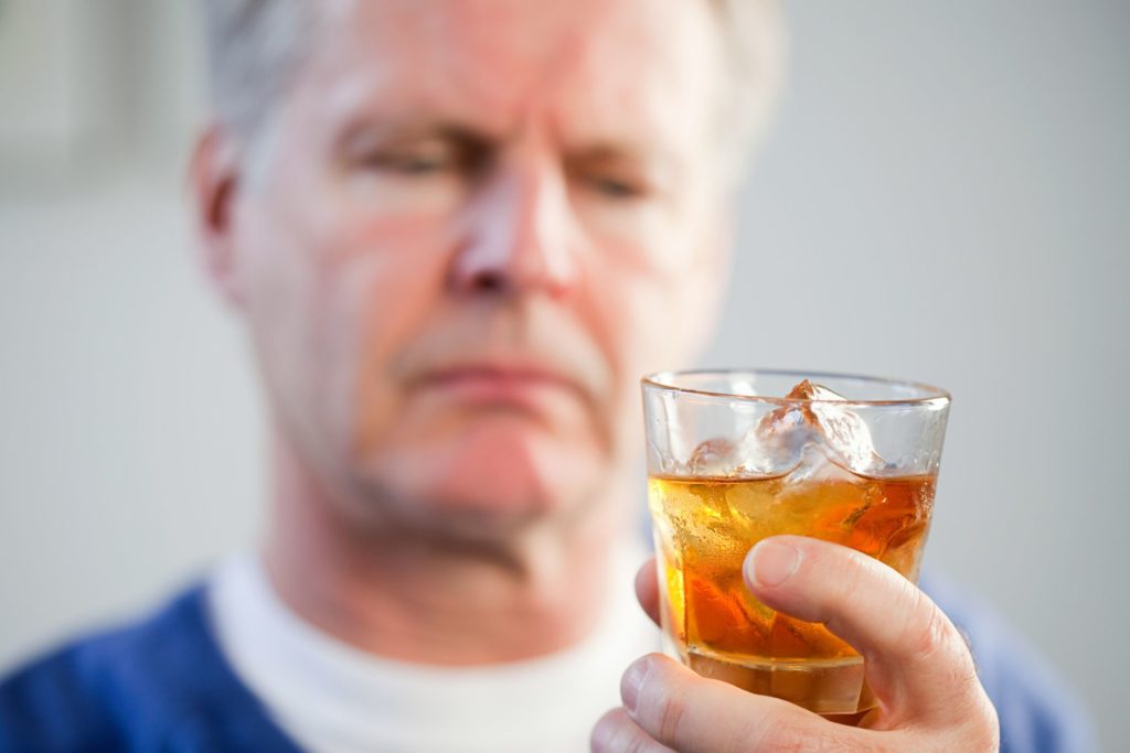 Критерии Профессионалы идут, чтобы диагностировать нарушение употребления алкоголя